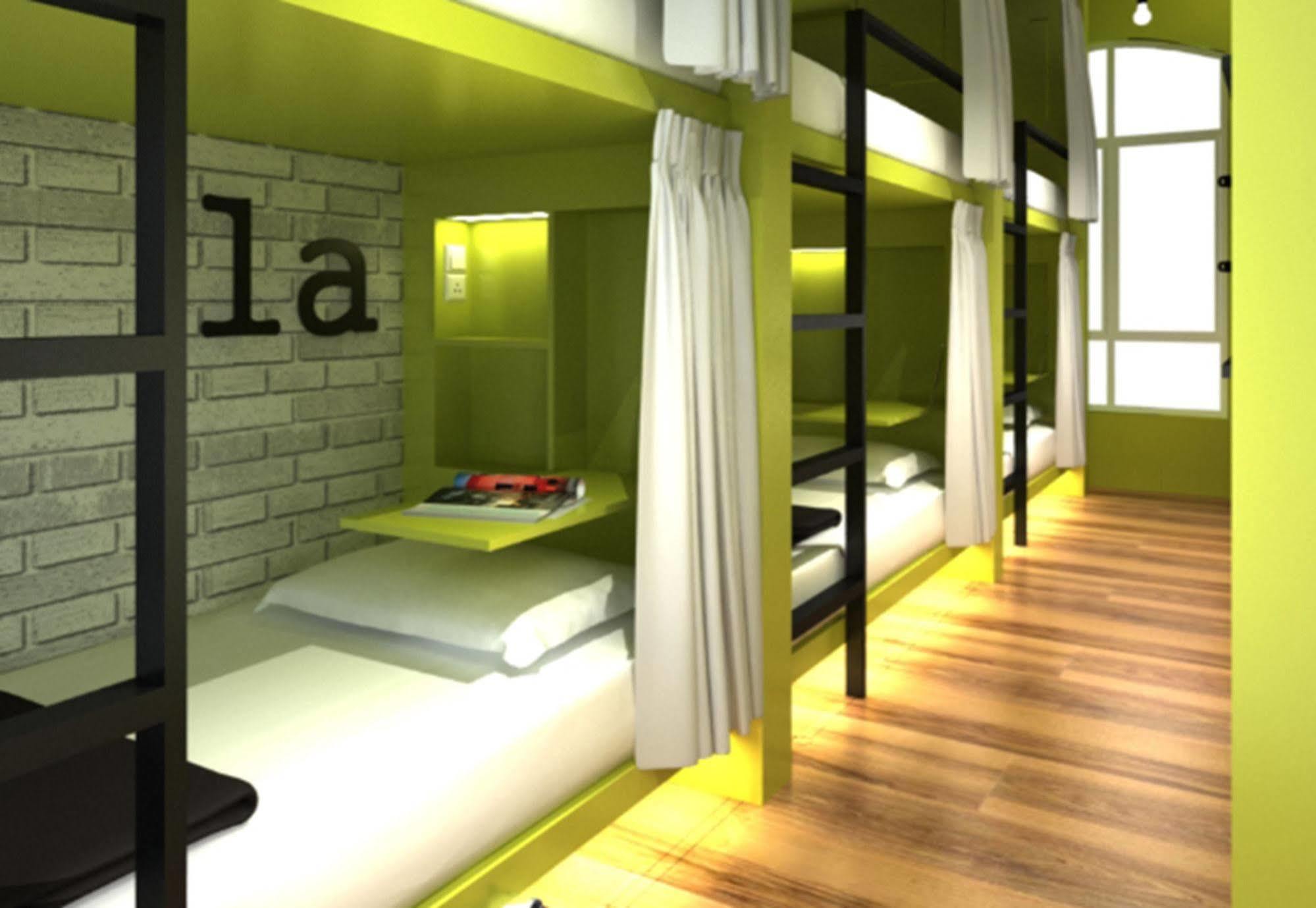 Oyo 127 The Reeds Hotel Куала Лумпур Екстериор снимка