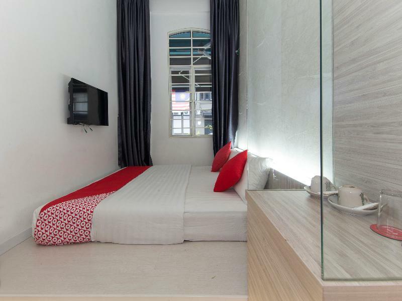 Oyo 127 The Reeds Hotel Куала Лумпур Екстериор снимка