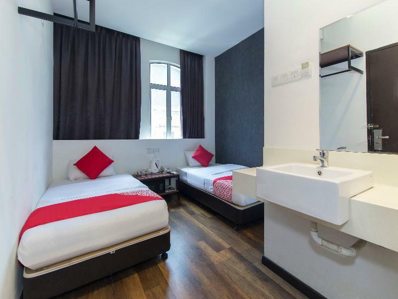 Oyo 127 The Reeds Hotel Куала Лумпур Екстериор снимка